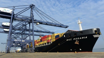 Cảng SSIT đón tàu container 5000 TEU đầu tiên