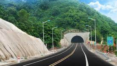 Từ 10/9/2023, phân luồng giao thông cao tốc Nội Bài - Lào Cai để sửa chữa đột xuất