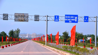 Thêm 6 mặt hàng có thể làm thủ tục nhập khẩu vào Trung Quốc qua cặp cửa khẩu Móng Cái (Việt Nam) - Đông Hưng (Trung Quốc)