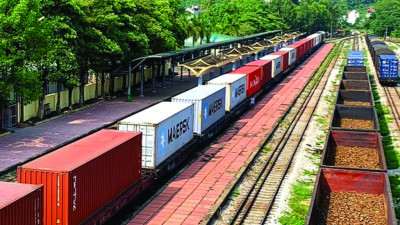 Ngành đường sắt miễn phí vận chuyển hàng cứu trợ gửi đồng bào ảnh hưởng bão