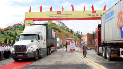Thông xe tuyến đường chuyên dụng vận tải hàng hóa VN-TQ